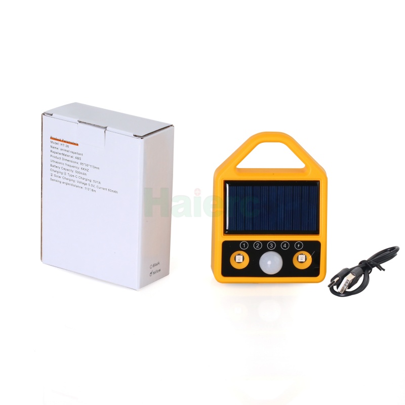 Solar Powered Outdoor Ultrasonic Mouse Repellent with PIR Motion Sensor LED Flash Waterproof Rodent Repeller for Garden Farm Yard